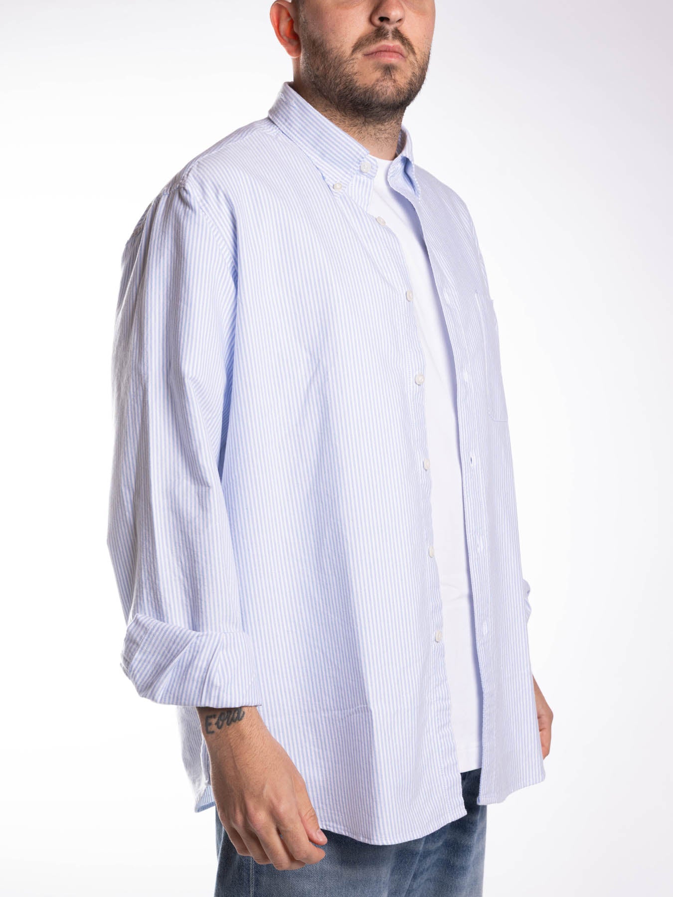 261-amish-oxfordwhite-sky1p.jpg