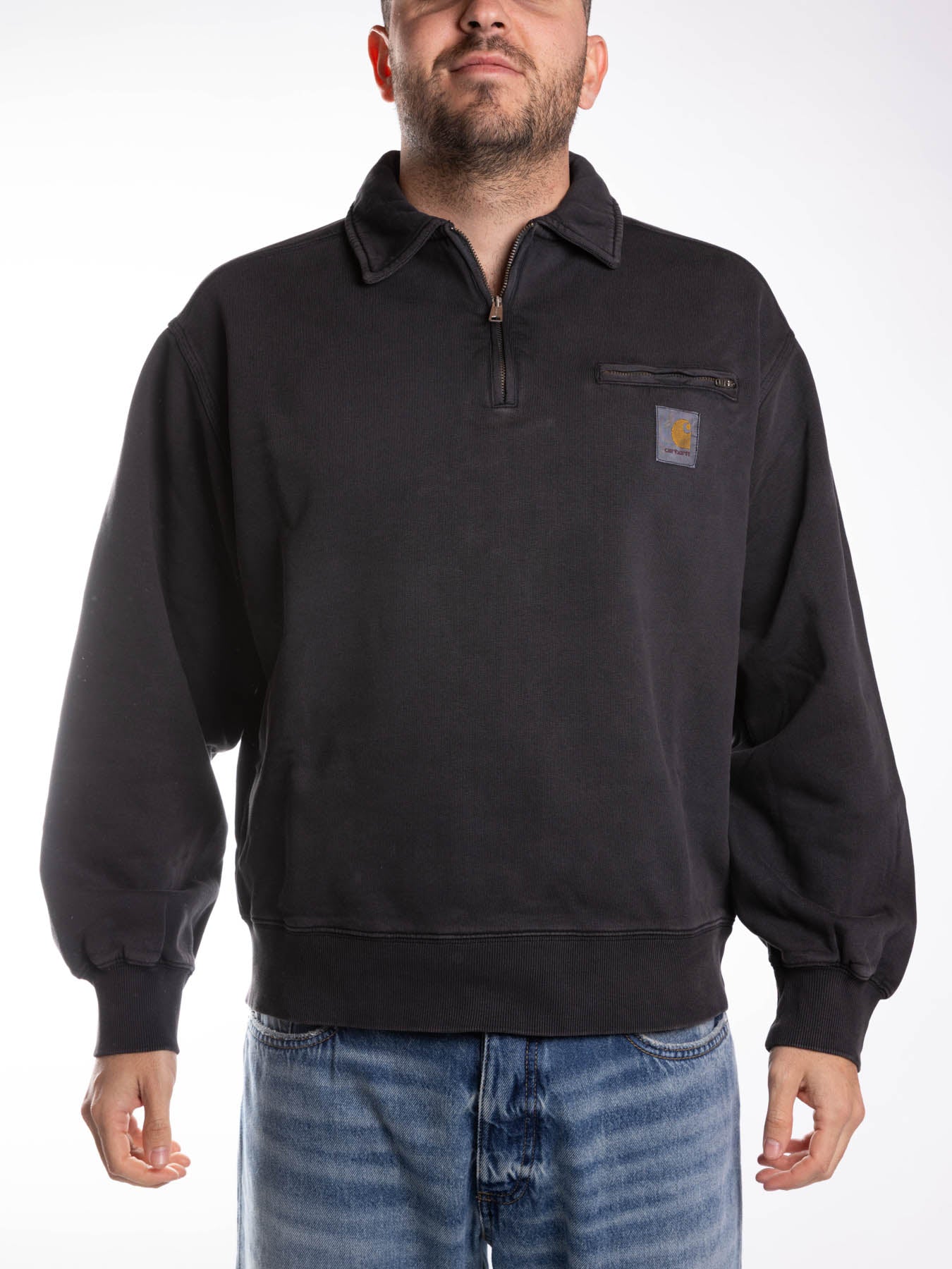 261-carhartt-wip-i0363508906_f3978486-28e6-458f-b8b9-f062197e5592.jpg